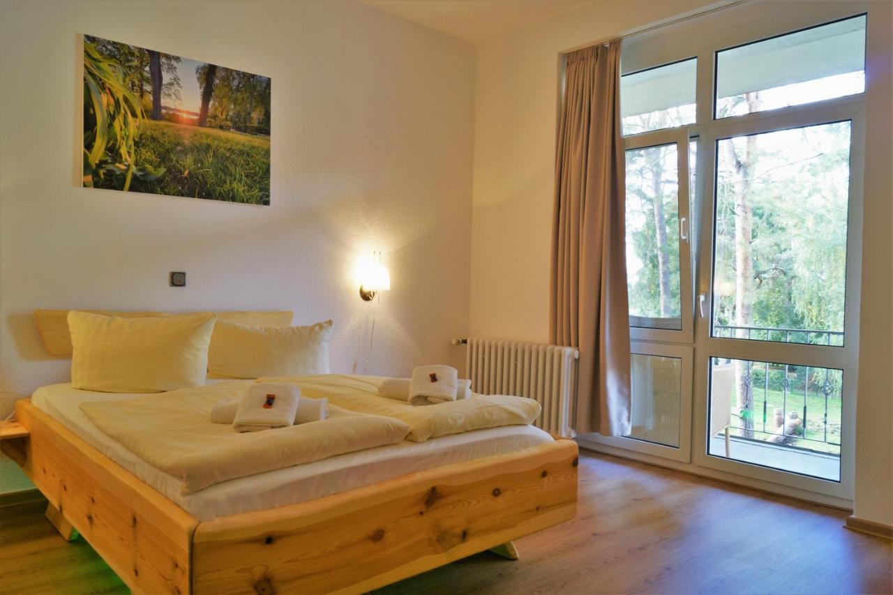Waldhotel Am See Berlin-Schmoeckwitz Exterior photo